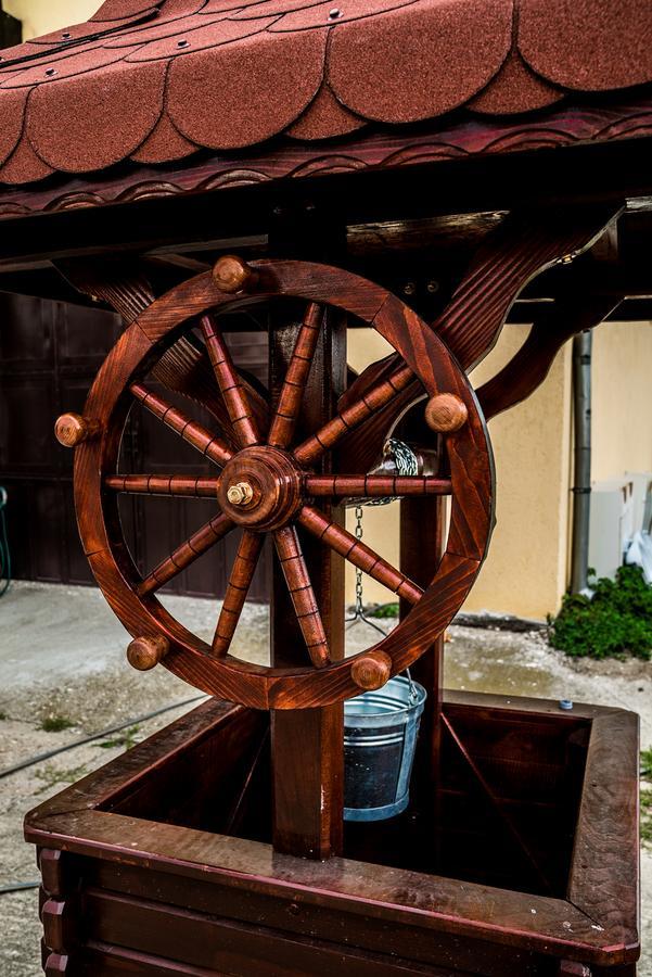 Pensiunea Georgibel Deva Exteriér fotografie